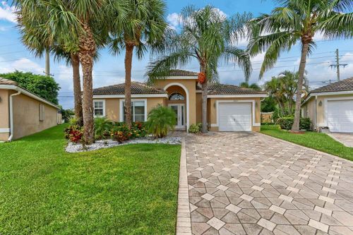 8265 Palm Gate Dr, Boynton Beach, FL, 33436-1560 | Card Image