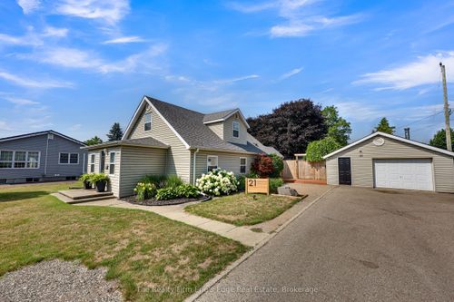 21 Goshen St, Tillsonburg, ON, N4G2T9 | Card Image