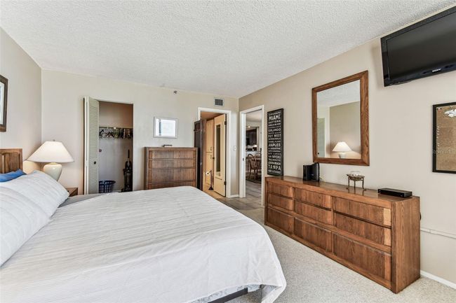 APT-504 - 15462 Gulf Blvd, Condo with 2 bedrooms, 2 bathrooms and null parking in MADEIRA BEACH FL | Image 34