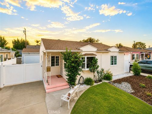 5949 Autry Ave, Lakewood, CA, 90712-1333 | Card Image