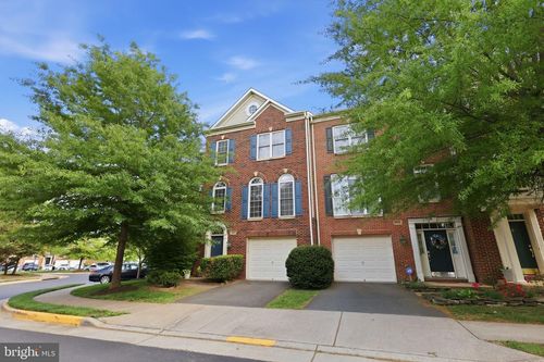 13601 Lavender Mist Ln, CENTREVILLE, VA, 20120-2616 | Card Image