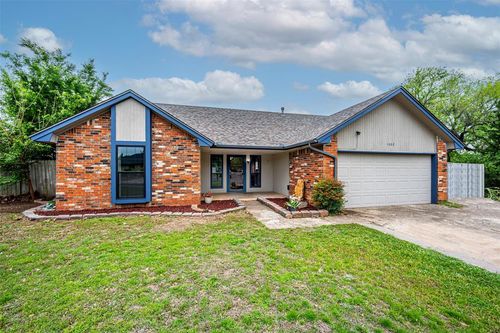 1602 Vanessa Dr, Norman, OK, 73071-3061 | Card Image