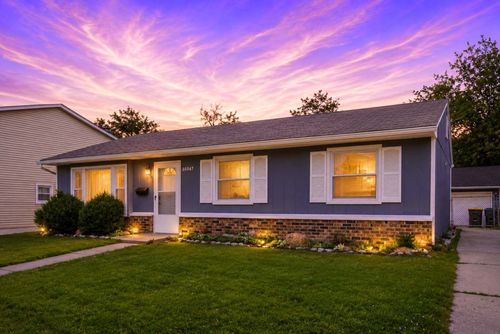 20067 Orchard Ave, Lynwood, IL, 60411-1521 | Card Image