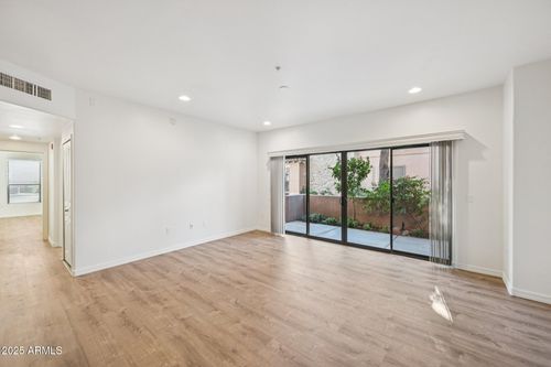 1059-20660 N 40th St, Phoenix, AZ, 85050-7301 | Card Image