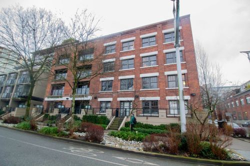 412-388 W 1st Ave, Vancouver, BC, V5Y0B2 | Card Image