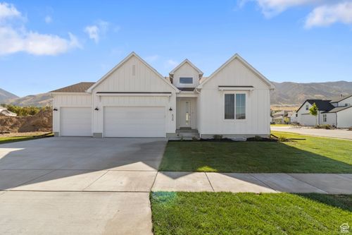 628 N 240 E, Providence, UT, 84332-3509 | Card Image