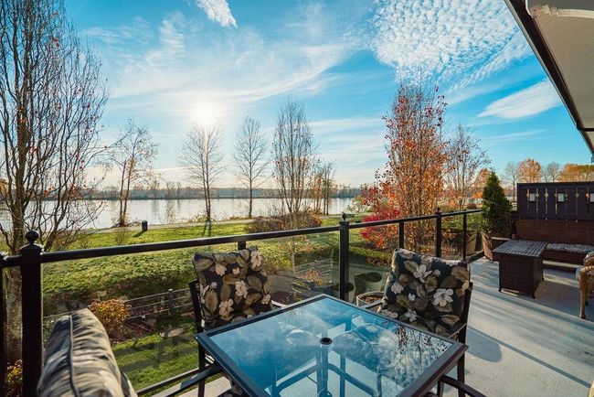 25 - 19538 Bishops Reach, Townhouse with 3 bedrooms, 3 bathrooms and 4 parking in Pitt Meadows BC | Image 19
