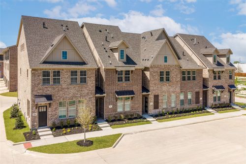 381 Blackthorne Dr, Plano, TX, 75074-8485 | Card Image