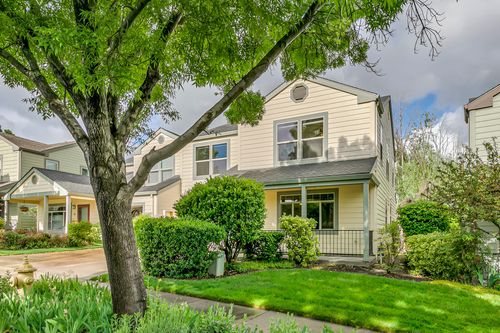 75 Brooks Ln, Ashland, OR, 97520-9563 | Card Image