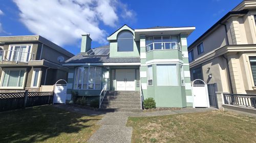2249 Fraserview Dr, Vancouver, BC, V5P2N2 | Card Image