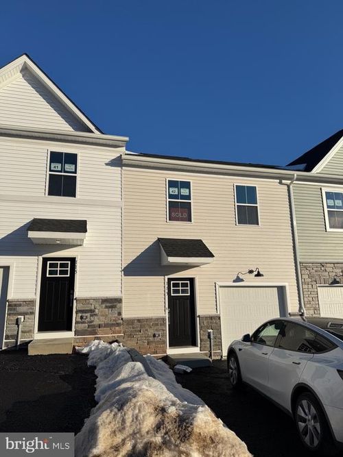 115 Abramo Victor Dr, DOWNINGTOWN, PA, 19335-2887 | Card Image