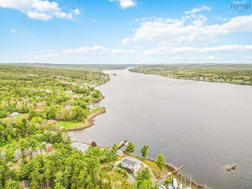 39 Pernette Dr, Pleasantville, NS, B0R1G0 | Card Image