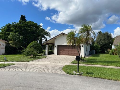 18029 107th Ave S, Boca Raton, FL, 33498-1619 | Card Image