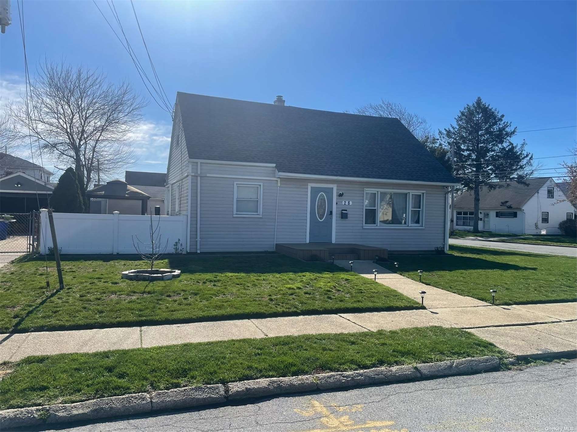 Carl St, Valley Stream, NY 11580