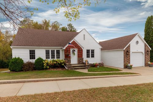 513 Michigan Ave W, Walker, MN, 56484-4500 | Card Image