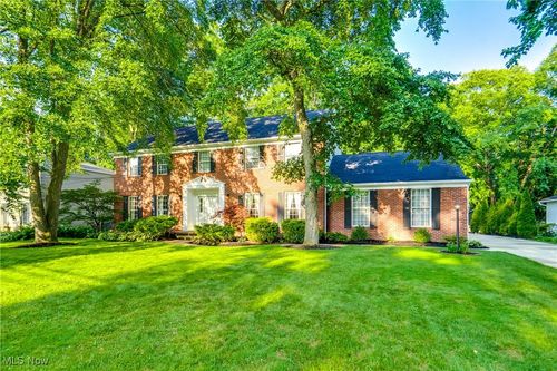 3465 Bancroft Rd, Fairlawn, OH, 44333-3056 | Card Image