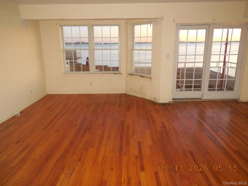 401-1 Patricia Lane, New York, NY, 10465 | Card Image