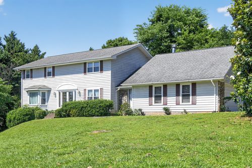 1921 Crystal Lake Ln, Hixson, TN, 37343-3513 | Card Image