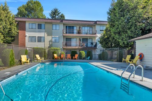 400-1909 Salton Rd, Abbotsford, BC, V2S5B6 | Card Image