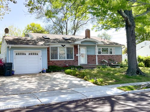 2 Garden Ter, Hazlet, NJ, 07730-1012 | Card Image