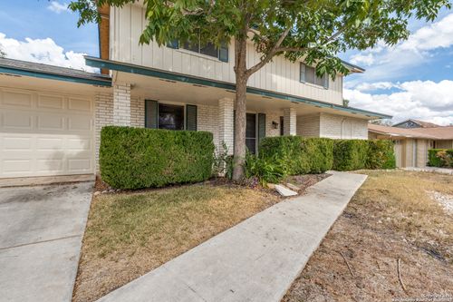 153 Amistad Blvd, Universal City, TX, 78148-3113 | Card Image