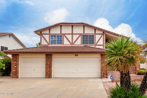7536 W Mauna Loa Ln, Peoria, AZ, 85381-4391 | Card Image