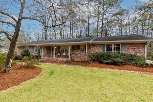 2220 Cumberland Dr Se, Smyrna, GA, 30080-4661 | Card Image