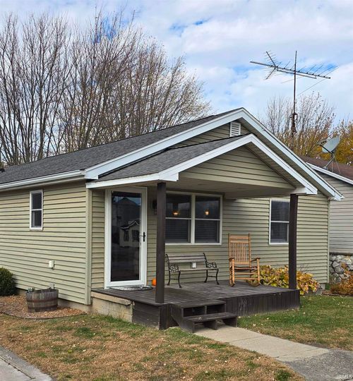 105 N Main St, Sims, IN, 46986-9635 | Card Image