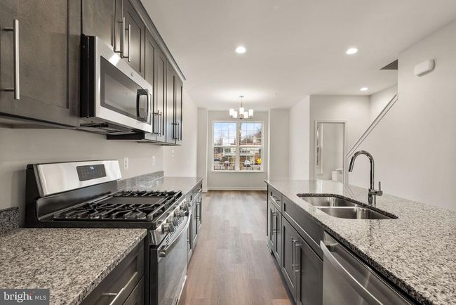 9642 Weshire Dr, Townhouse with 3 bedrooms, 4 bathrooms and null parking in UPPER MARLBORO MD | Image 5