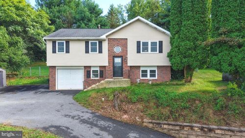 60 Sage Dr, READING, PA, 19608-9567 | Card Image