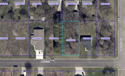 1102L 2nd St Se, Faribault, MN, 55021-6467 | Card Image
