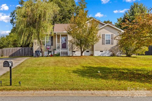 123 Garden St, Troutman, NC, 28166-7659 | Card Image