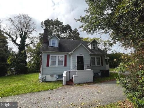 4907 Braddock Rd, TEMPLE HILLS, MD, 20748-2005 | Card Image