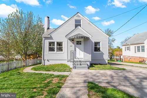 203 Montgomery Ave, MOUNT AIRY, MD, 21771-5475 | Card Image