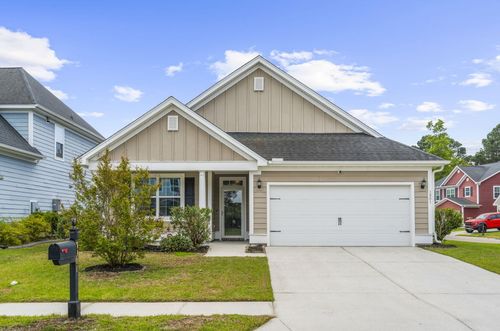 3901 Greico Rd, North Charleston, SC, 29420-8367 | Card Image