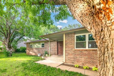 View of front facade featuring a front lawn | Image 3