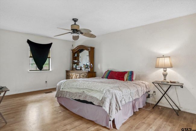 13386 Fm 858, House other with 3 bedrooms, 2 bathrooms and null parking in Ben Wheeler TX | Image 23
