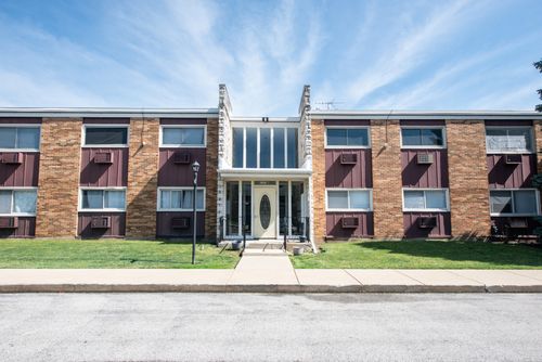 210-1313B S Rebecca Rd, Lombard, IL, 60148-4446 | Card Image
