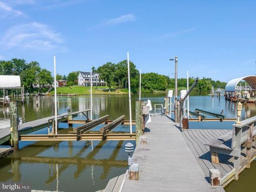 1207 Bayview Ct, Edgewater, MD, 21037-4314 | Card Image