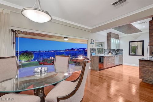 10621 Tinta Ln, Las Vegas, NV, 89144-4561 | Card Image