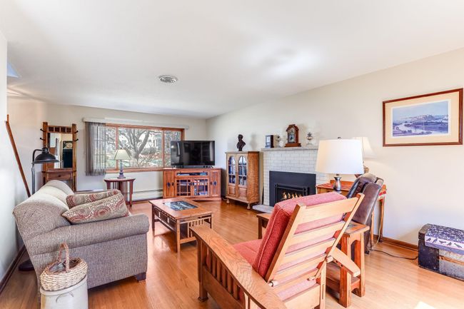 3104 Townview Ave Ne, House other with 5 bedrooms, 3 bathrooms and null parking in Saint Anthony MN | Image 5