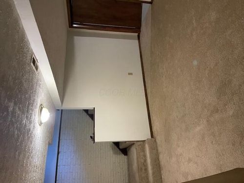 1824 Watertower Dr, Columbus, OH, 43235-5985 | Card Image