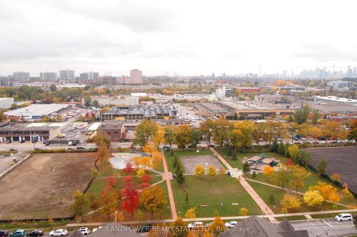 lph-10-35 Brian Peck Cres, East York, ON, M4G0A5 | Card Image
