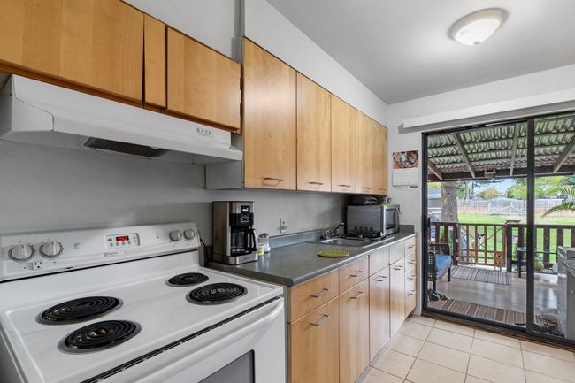 7528 Sharpe Street, Home with 2 bedrooms, 2 bathrooms and 4 parking in Mission BC | Image 9