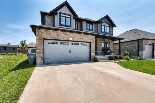 71 Forbes Cres, Listowel, ON, N4W0B8 | Card Image