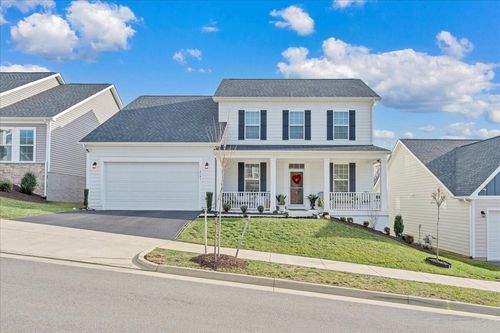 2141 Kings Walk Dr Ne, Roanoke, VA, 24012-6405 | Card Image