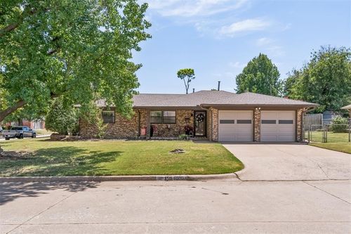 1900 Barryton Road, Oklahoma City, OK, 73120 | Card Image