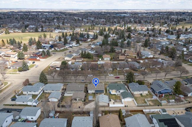 6117 Enevold Dr, House other with 4 bedrooms, 3 bathrooms and 4 parking in Camrose AB | Image 40