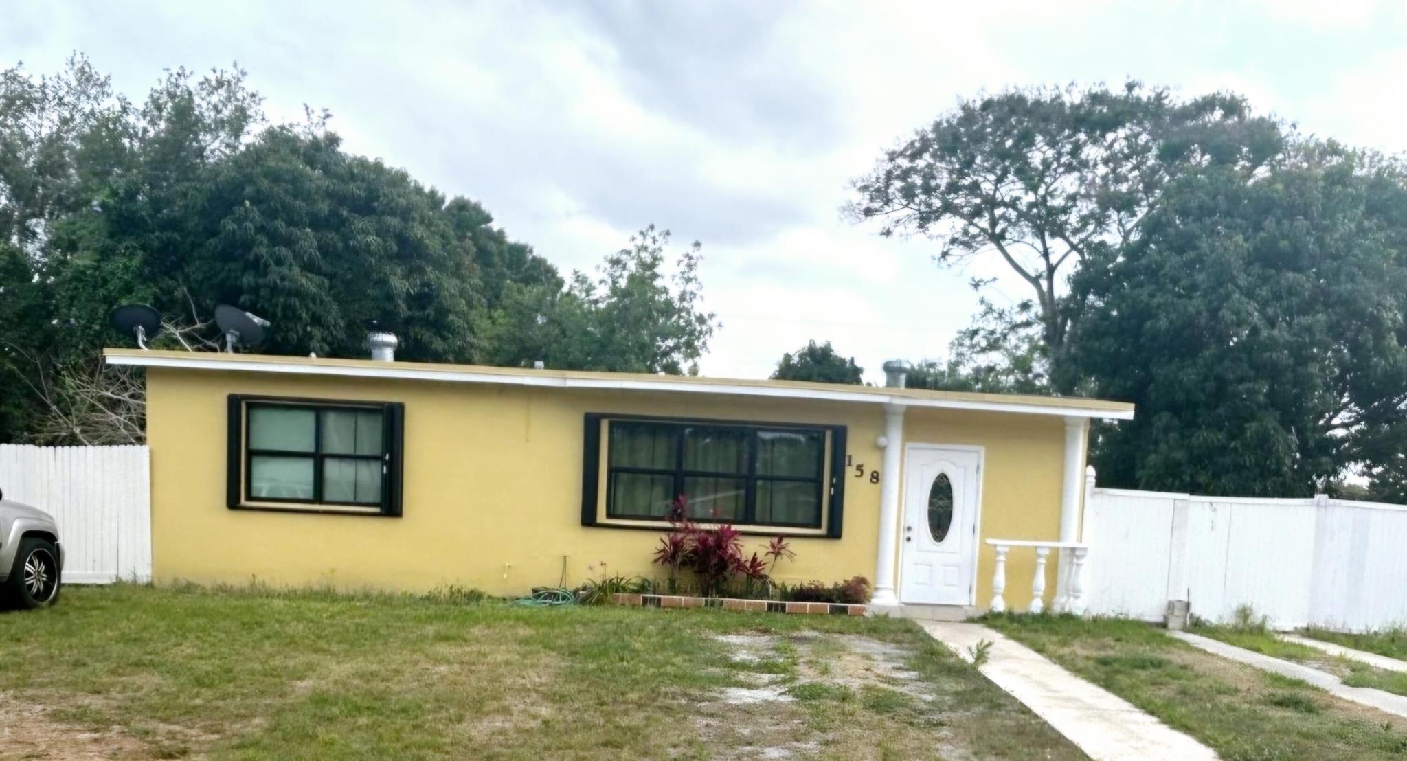 Castana Ct, Port Saint Lucie, FL 34983