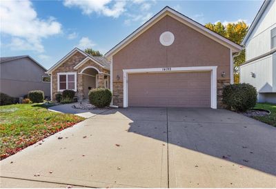 14192 S Alcan Street, House other with 3 bedrooms, 3 bathrooms and null parking in Olathe KS | Image 3